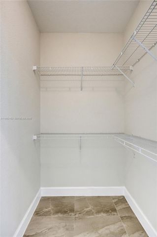 62 NE 26th St 62, Wilton Manors, FL 33305