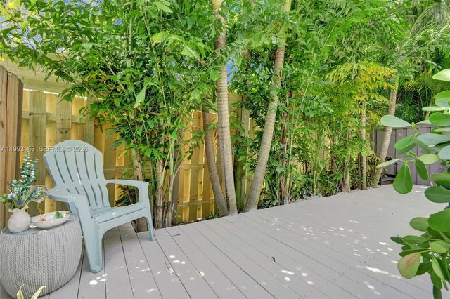 62 NE 26th St 62, Wilton Manors, FL 33305