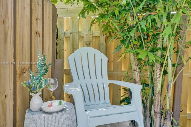 62 NE 26th St 62, Wilton Manors, FL 33305