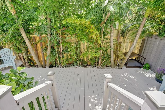 62 NE 26th St 62, Wilton Manors, FL 33305