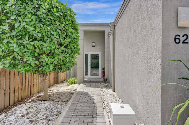 62 NE 26th St 62, Wilton Manors, FL 33305