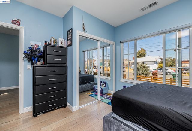 2520 Garvin Ave, Richmond, CA 94804