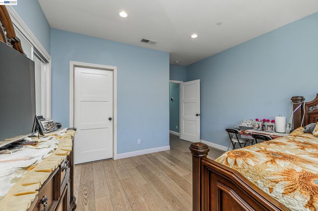 2520 Garvin Ave, Richmond, CA 94804