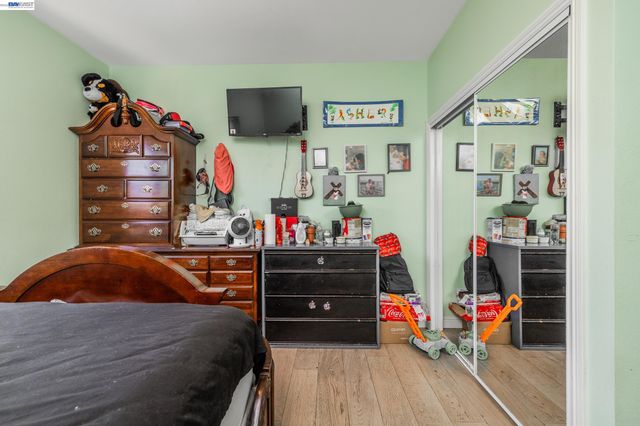 2520 Garvin Ave, Richmond, CA 94804