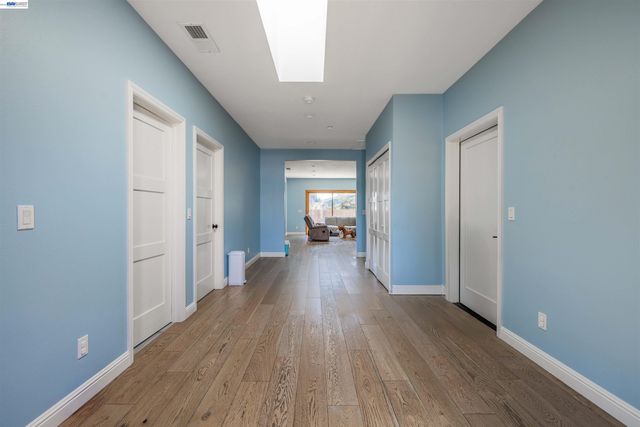 2520 Garvin Ave, Richmond, CA 94804