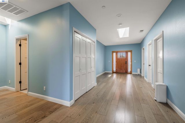 2520 Garvin Ave, Richmond, CA 94804