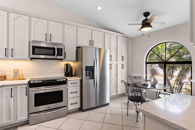 918 SHAGOS DRIVE, Apollo Beach, FL 33572