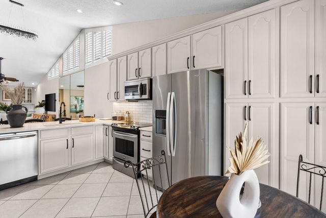 918 SHAGOS DRIVE, Apollo Beach, FL 33572