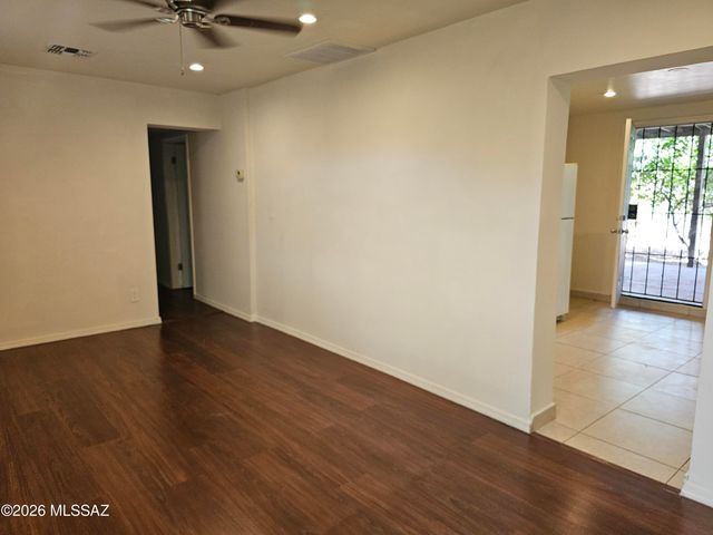 2525 S 8th Avenue, Tucson, AZ 85713