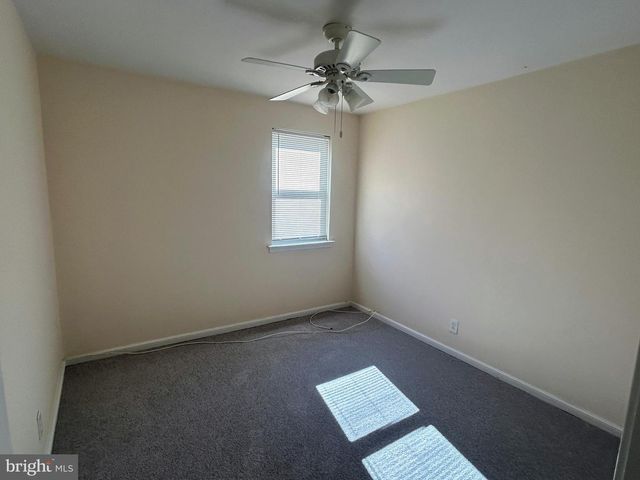 506 GREENVIEW LN, Havertown, PA 19083