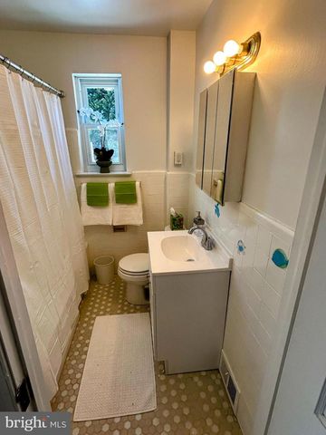 506 GREENVIEW LN, Havertown, PA 19083