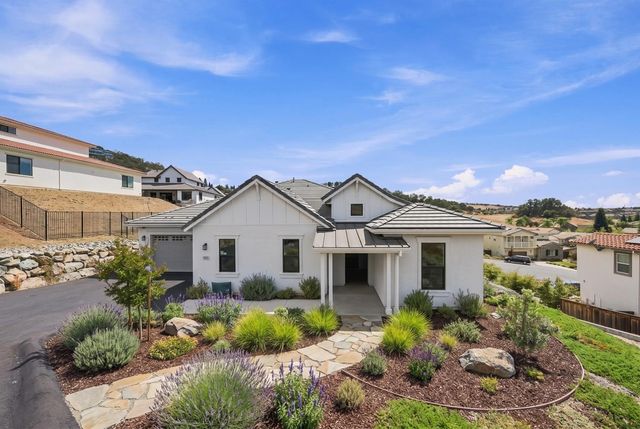 7056 Via Barlogio, El Dorado Hills, CA 95762
