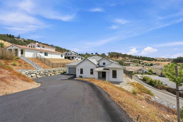 7056 Via Barlogio, El Dorado Hills, CA 95762