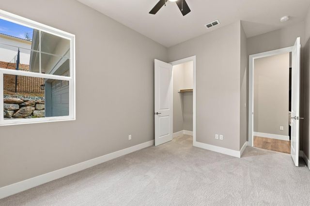 7056 Via Barlogio, El Dorado Hills, CA 95762