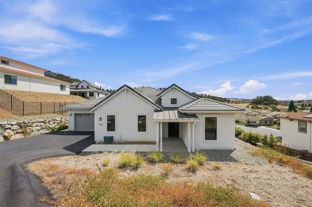 7056 Via Barlogio, El Dorado Hills, CA 95762