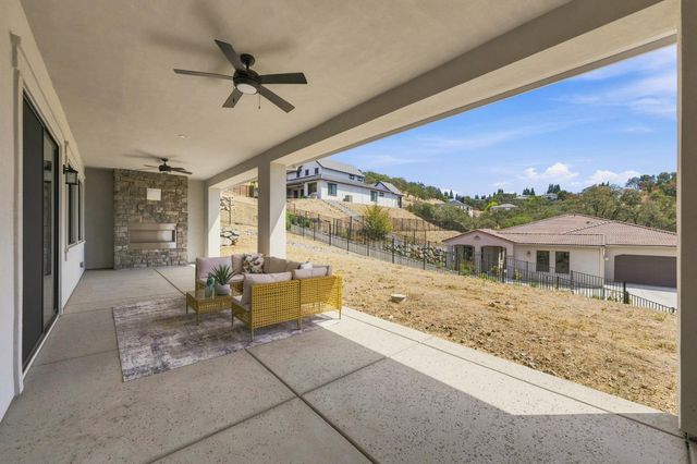 7056 Via Barlogio, El Dorado Hills, CA 95762