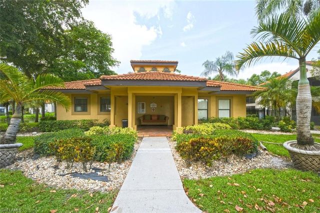 2106 Arbour Walk CIR 2911, Naples, FL 34109