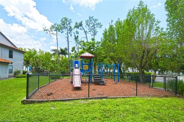 2106 Arbour Walk CIR 2911, Naples, FL 34109