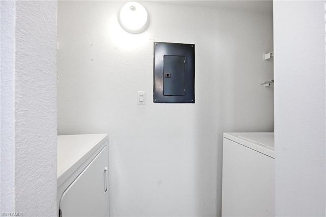 2106 Arbour Walk CIR 2911, Naples, FL 34109
