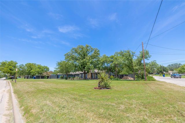 2620 Vine Street, Brownwood, TX 76801