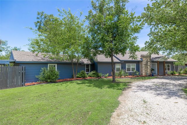 2620 Vine Street, Brownwood, TX 76801