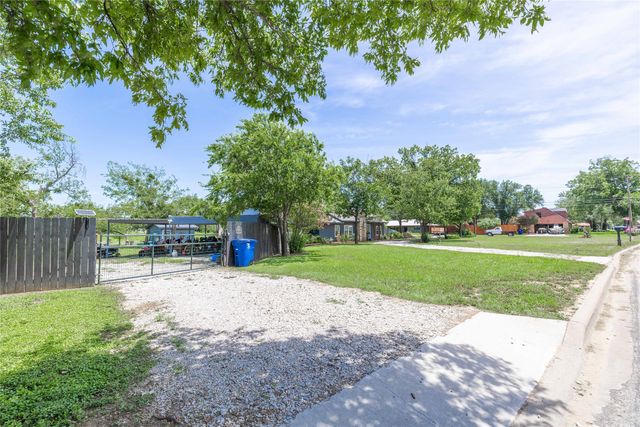 2620 Vine Street, Brownwood, TX 76801