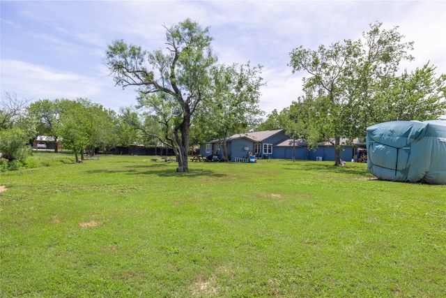 2620 Vine Street, Brownwood, TX 76801