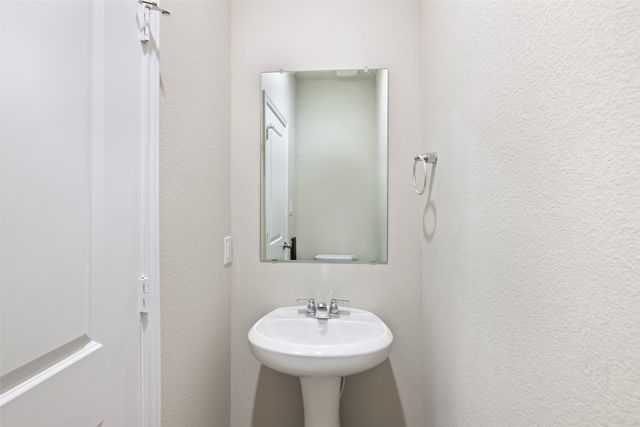 3501 E Renfro Street 605, Burleson, TX 76028