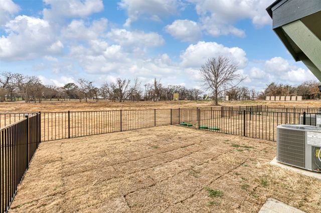 3501 E Renfro Street 605, Burleson, TX 76028