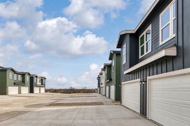 3501 E Renfro Street 605, Burleson, TX 76028