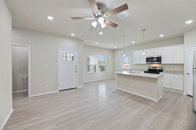 3501 E Renfro Street 605, Burleson, TX 76028