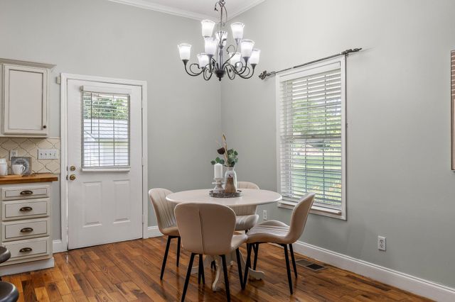 9304 Oak Street, Ooltewah, TN 37363