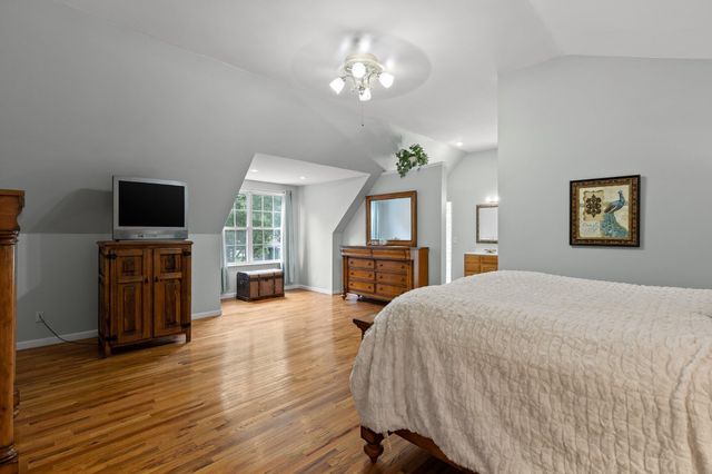 9304 Oak Street, Ooltewah, TN 37363