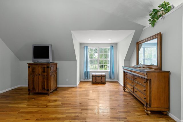 9304 Oak Street, Ooltewah, TN 37363