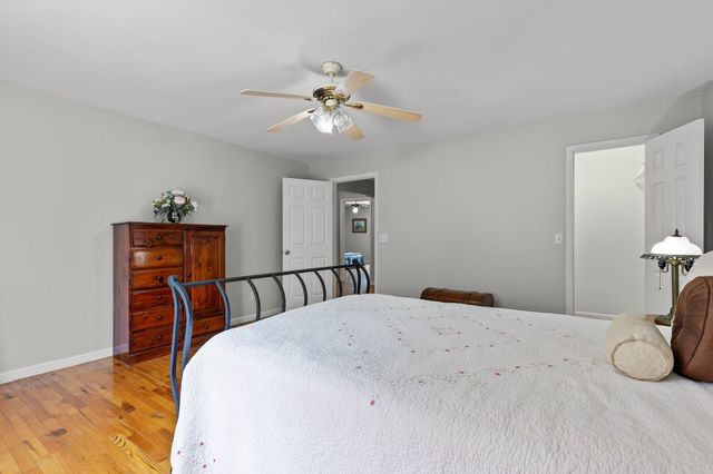 9304 Oak Street, Ooltewah, TN 37363