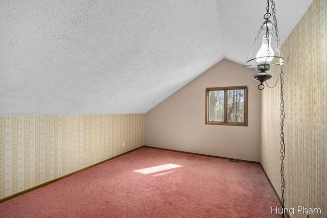 7724 W Lake Drive, Stanwood, MI 49346