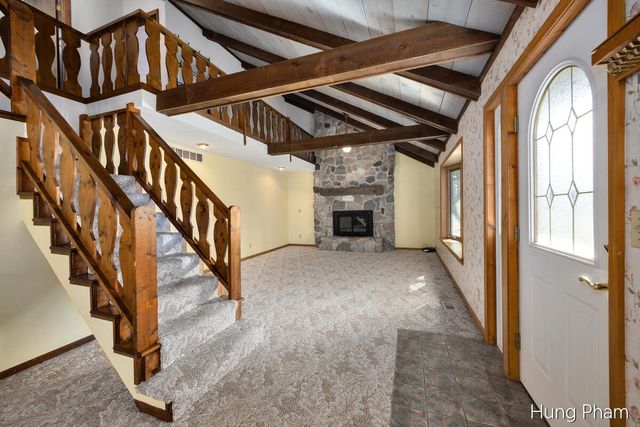 7724 W Lake Drive, Stanwood, MI 49346