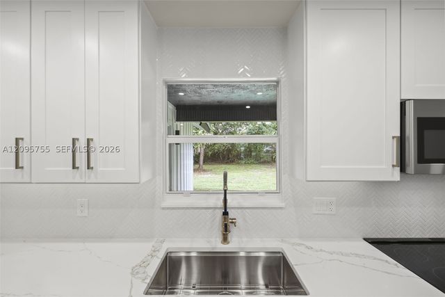 18315 N 43rd Rd, Loxahatchee, FL 33470