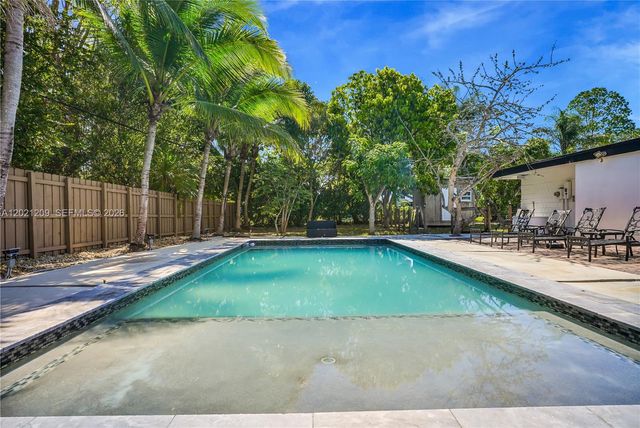 19755 SW 241st Ter, Homestead, FL 33031