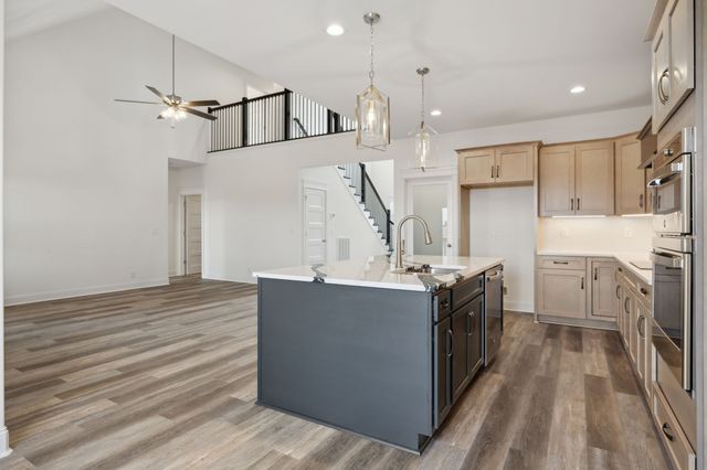 550 Foxglove Ln, Clarksville, TN 37043