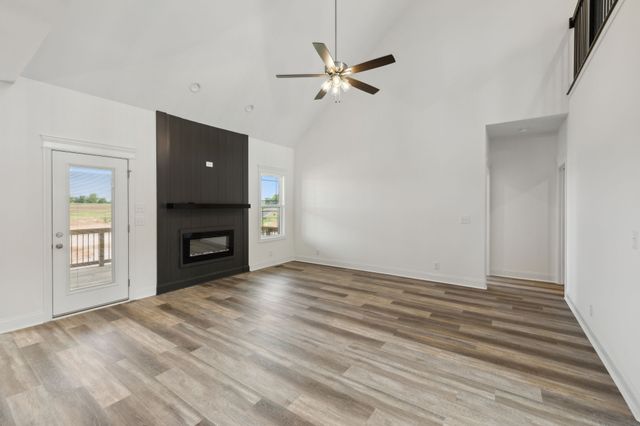 550 Foxglove Ln, Clarksville, TN 37043