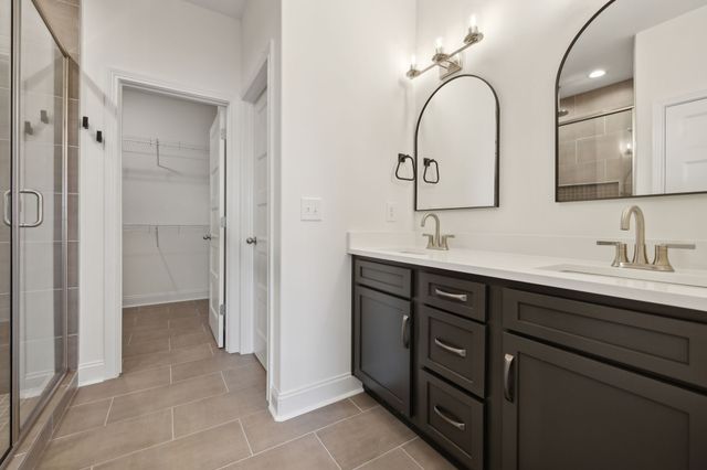 550 Foxglove Ln, Clarksville, TN 37043