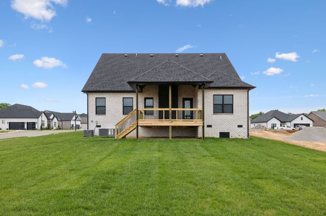 550 Foxglove Ln, Clarksville, TN 37043