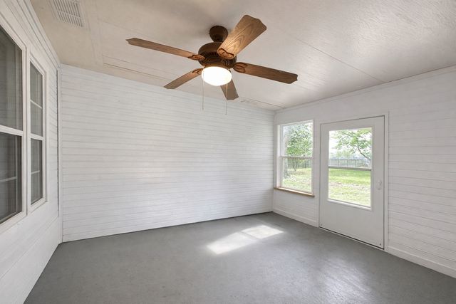 1930 meadowview Lane, Athens, TX 75752