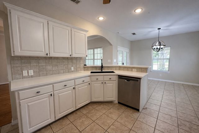 1930 meadowview Lane, Athens, TX 75752