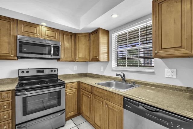 2130 NE 36th Street 63, Lighthouse Point, FL 33064