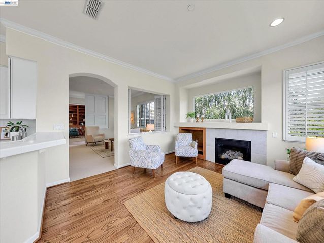 2964 Saklan Indian Dr, Walnut Creek, CA 94595