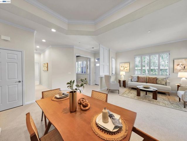 2964 Saklan Indian Dr, Walnut Creek, CA 94595