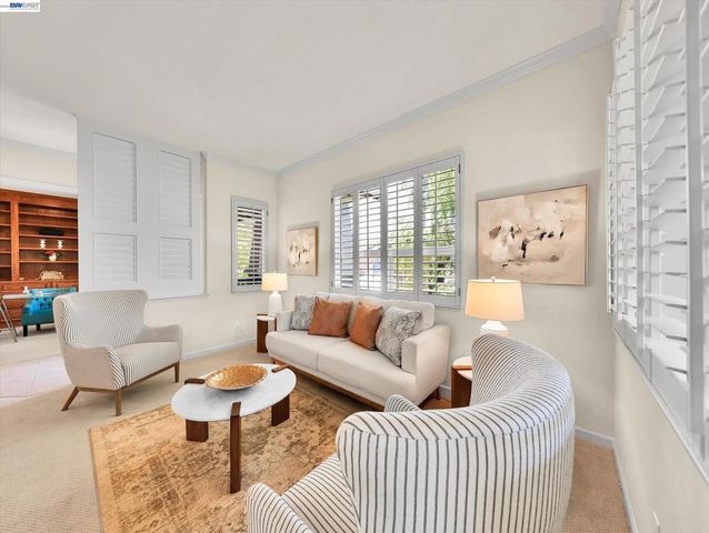 2964 Saklan Indian Dr, Walnut Creek, CA 94595