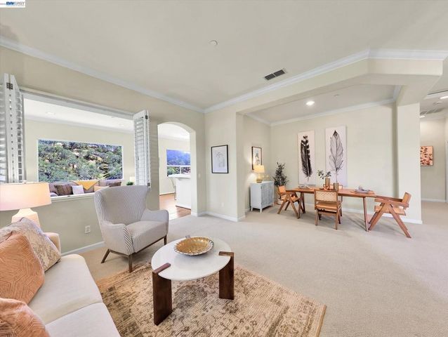 2964 Saklan Indian Dr, Walnut Creek, CA 94595